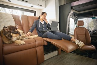 FA26_INT_FEA_Seating_FNL_CMYK.jpg