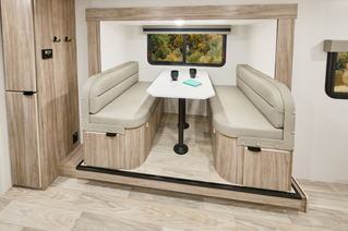 M-Series Dinette 25