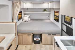 Micro Minnie King Bed-26